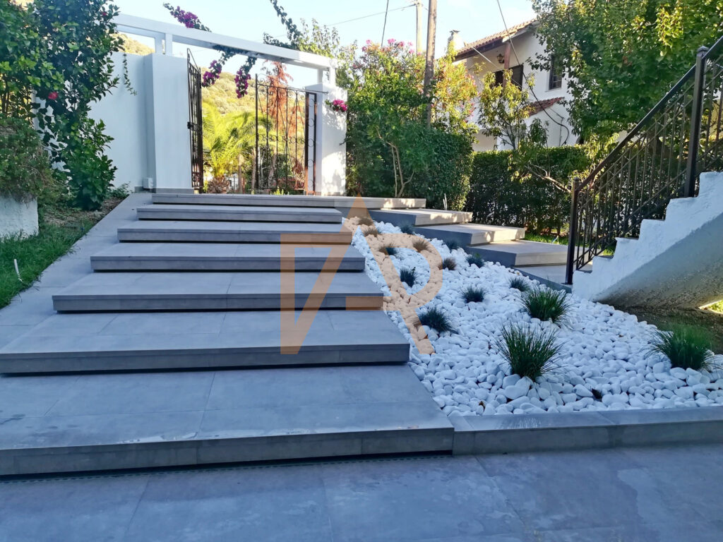 121543058 3487893351233982 1662405247800146096 N