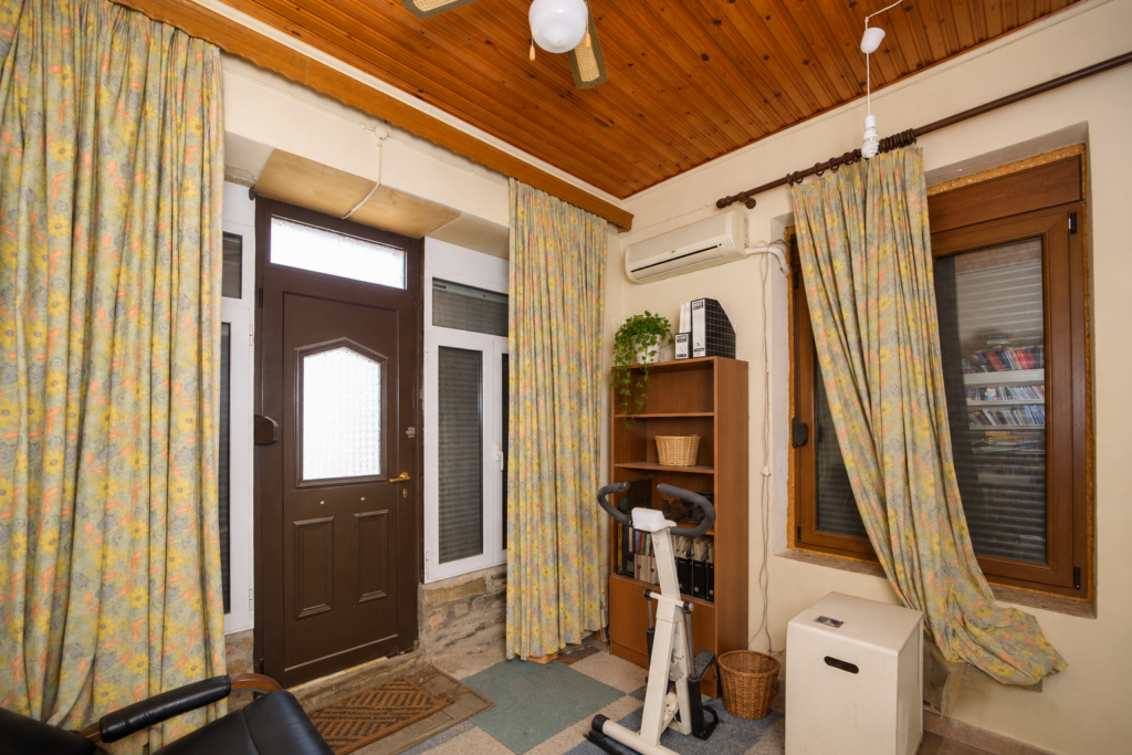 House For Sale Samos Town Center (2)
